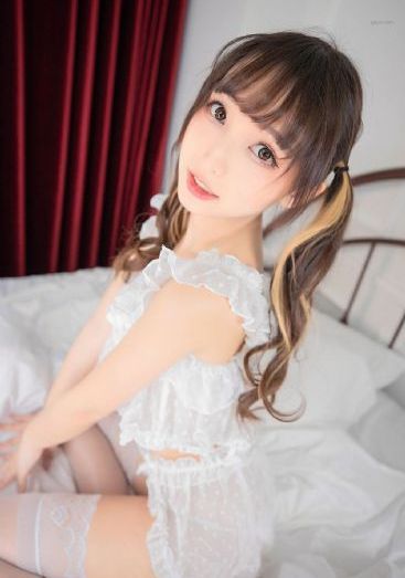 男生插入女生