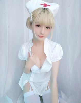 善良的女秘书的目