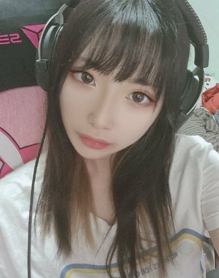 李彩潭