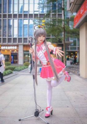 美女拉屎无遮挡免费