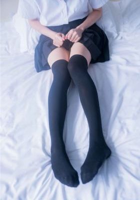 里番绅士库全彩在线观看