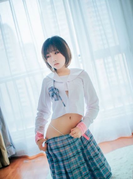 一女多男3根一起进去电影