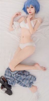 美丽的保姆